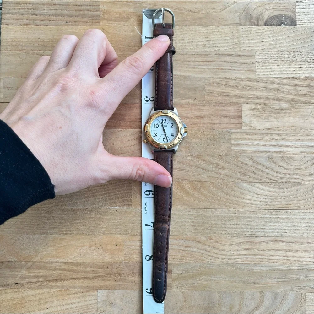 Vintage 90s Guess ladies two-tone brown leather watch NEW BATTERY